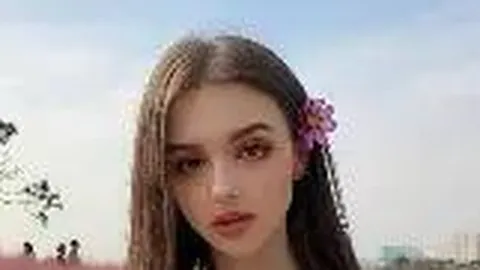 探寻10位女星颜值巅峰对决